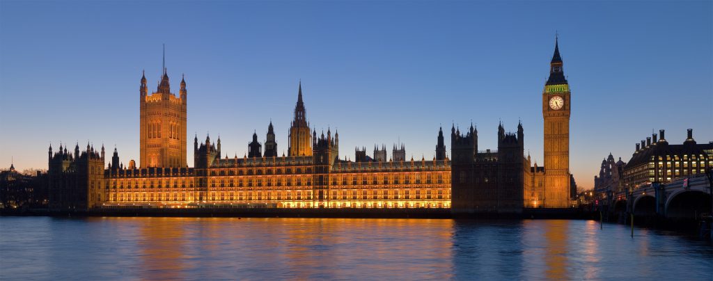 Westminster palace. Mooi van buiten, vervallen van binnen